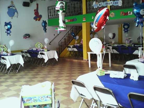 Festeja en Familia